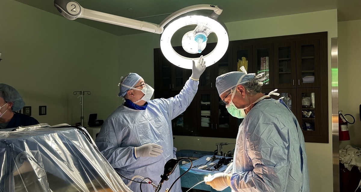 Dr. Harlan performing hip arthroscopy